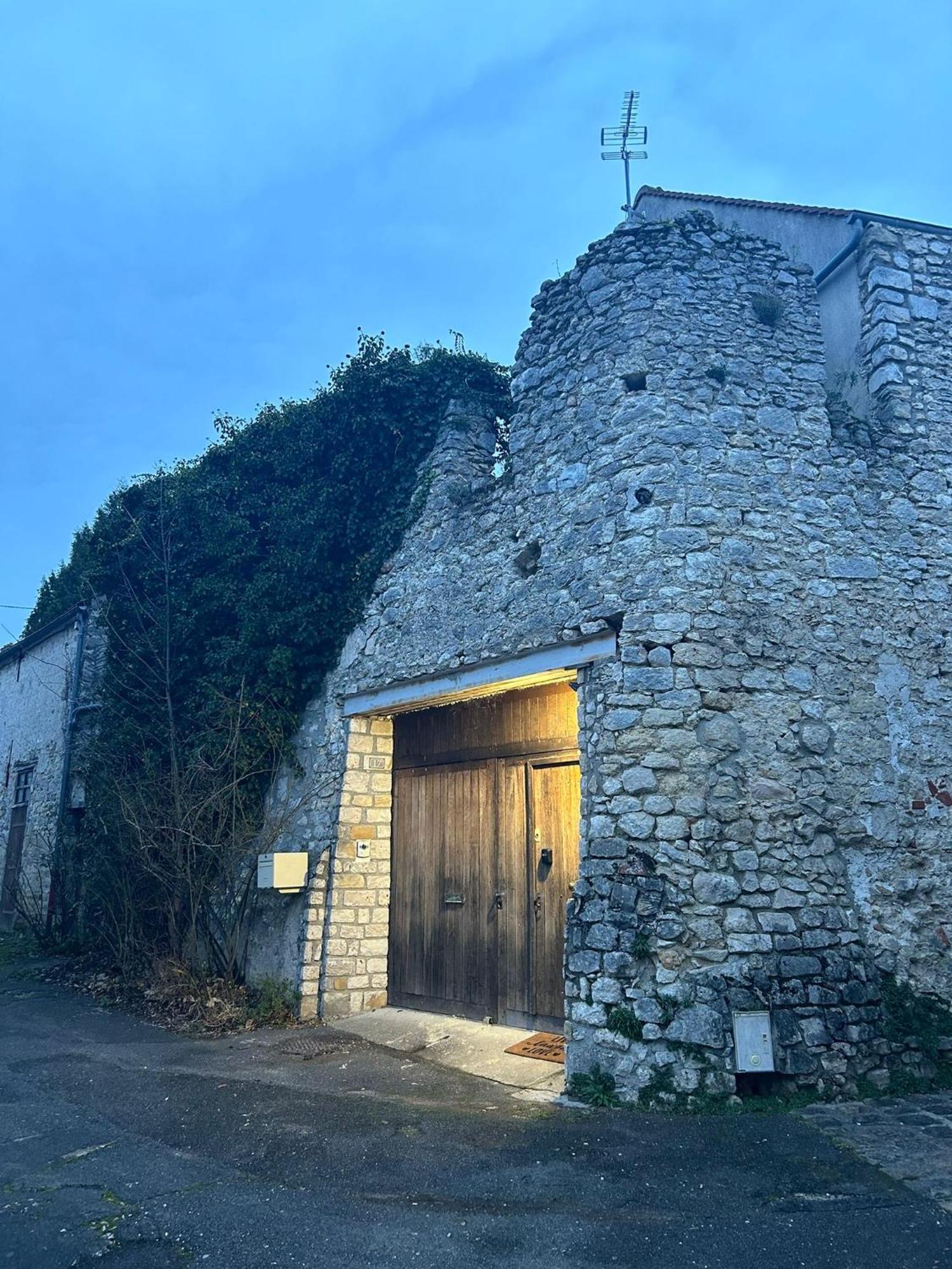 Muraille Du Chateau Avec Jacuzzi ヌムール エクステリア 写真